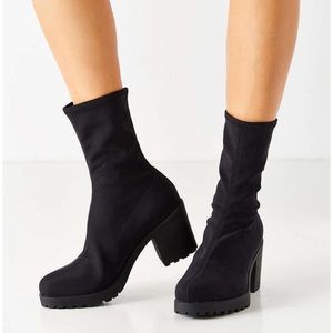 Vagabond Stretch Grace Boot